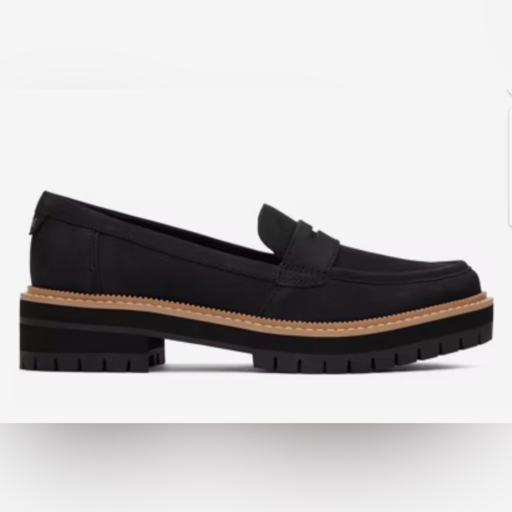 Toms Black Loafers with Chunky Tan Sole - Picture 2 of 13